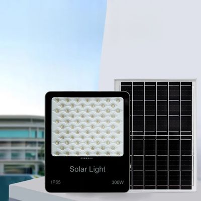 LED Solar Flood Light With Dual Motion Sensor And 15m Range For Outdoor Lighting